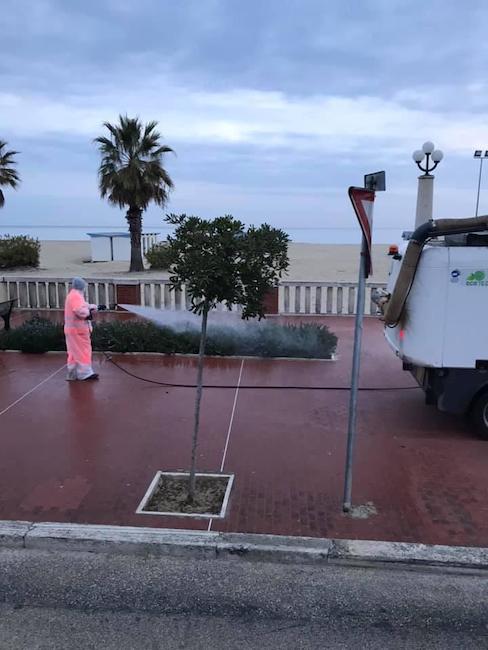 interventi di sanitizzazione marciapiedi giulianova