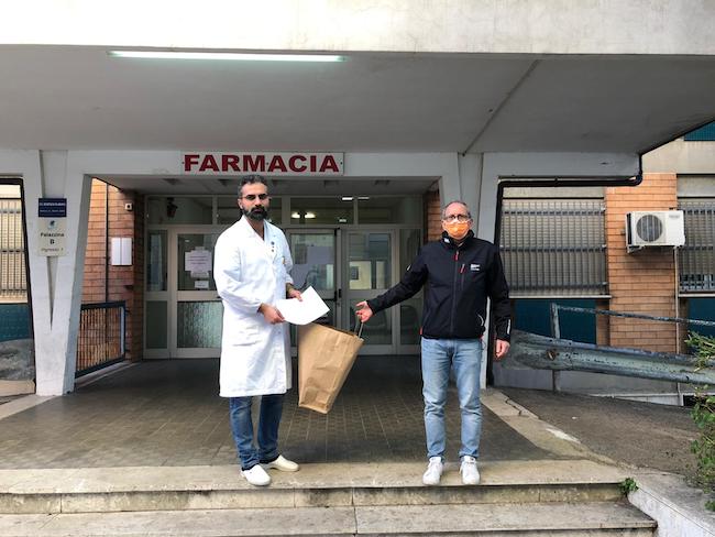 petrelli consegna mascherine