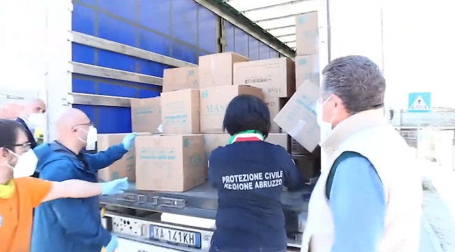 arrivo mascherine russia