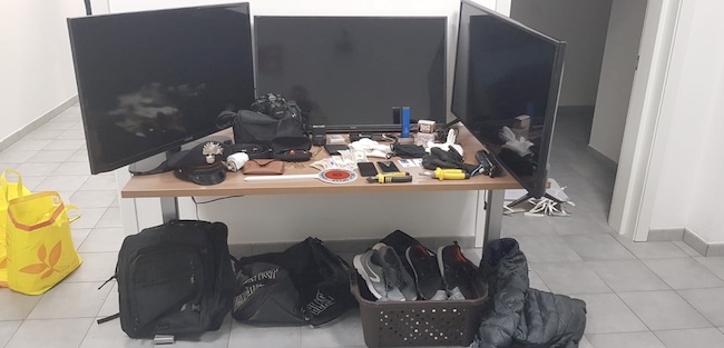 merce sequestrata francavilla