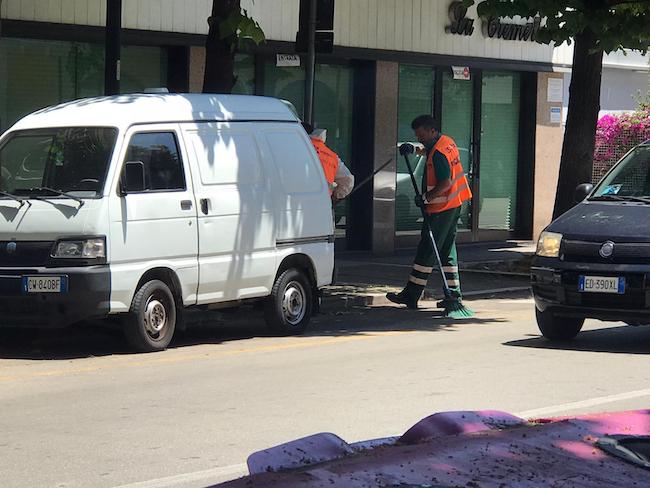 operatore-pulizia-02