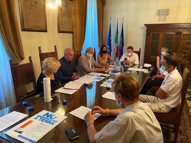 no mozziconi a terra pescara