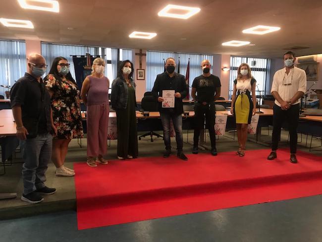 presentazione note di solidarietà