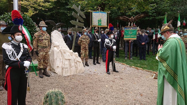 inaugurazione monumenti caduti
