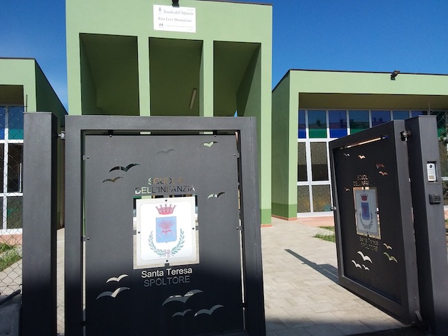 scuola montalcini spoltore esterno