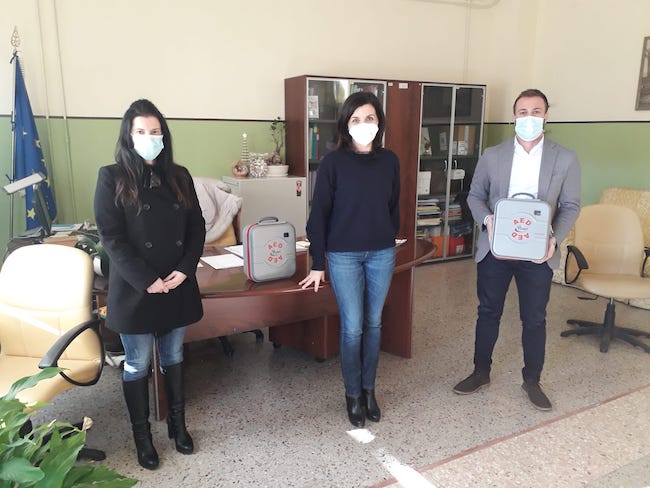 consegna defibrillatori pallini