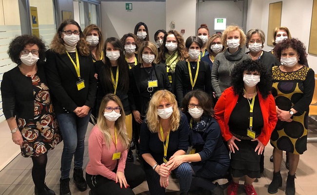 Le dipendenti dell'ufficio postale di Montesilvano Spiaggia