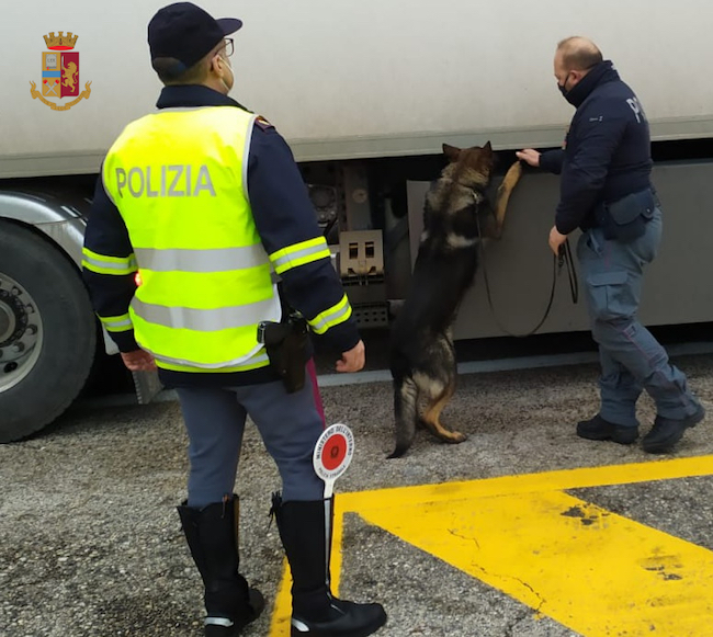 controlli cerrano ovest polizia