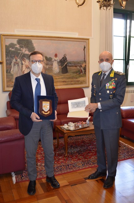 Gen. D. Gianluigi D'Alfonso e Prefetto Di Vincenzo