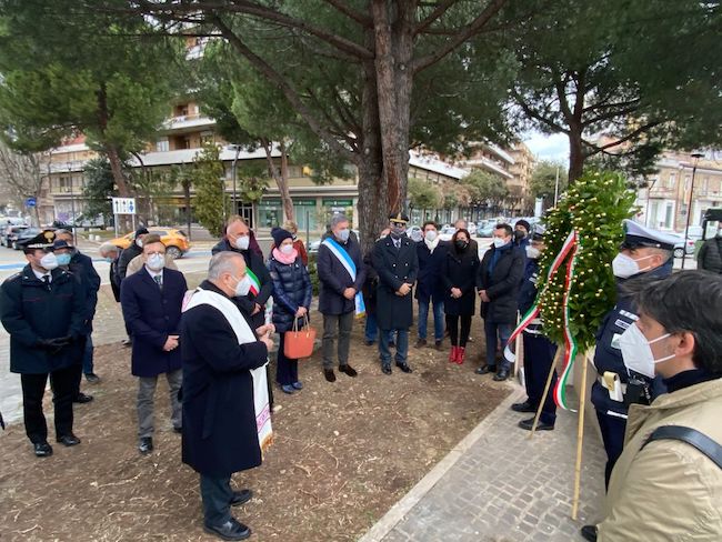 nuova corona d'alloro pescara