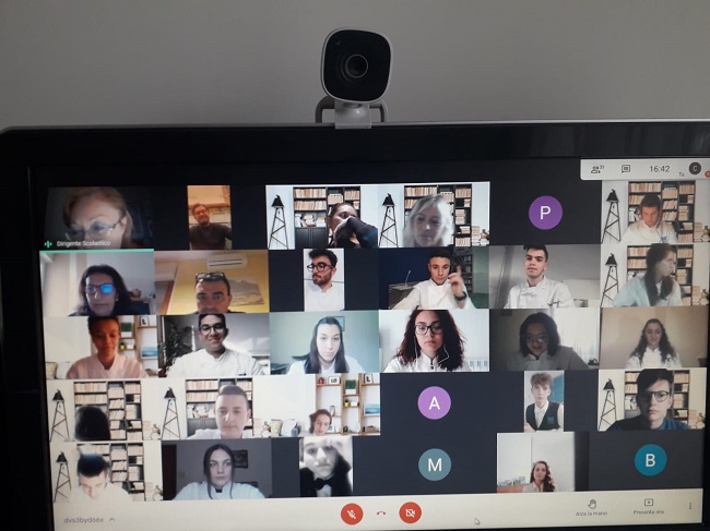 Foto studenti collegati