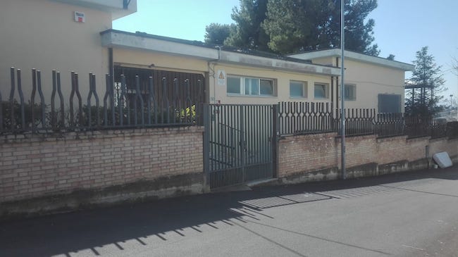 foto ex scuola spoltore