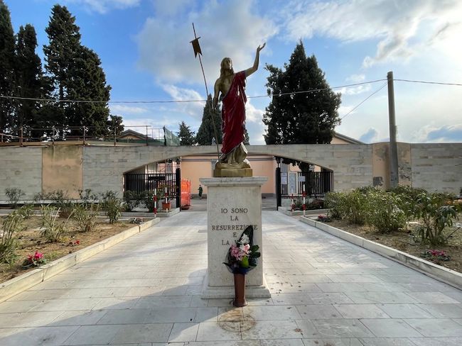 ingresso cimitero csa