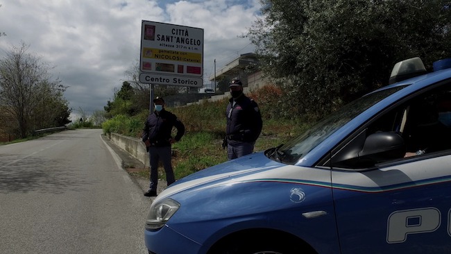 controlli polizia Città Sant'Angelo
