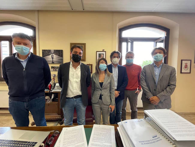 firma contratto parco scienza