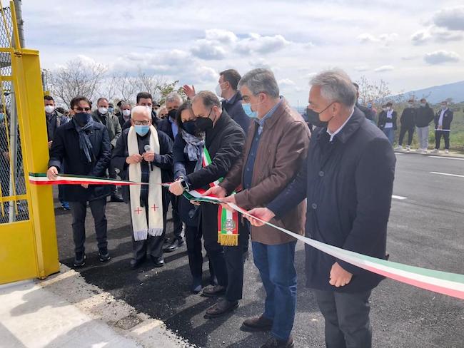 taglio del nastro campo sportivo