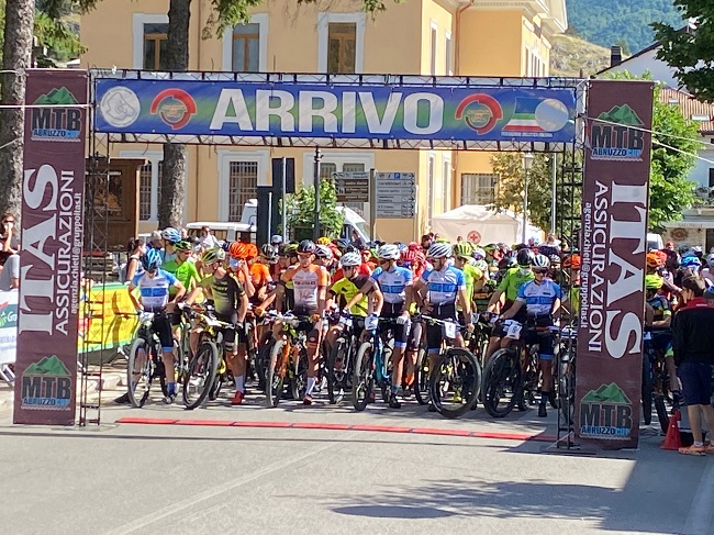 GF Mtb Parco Nazionale d'Abruzzo 29062021 partenza