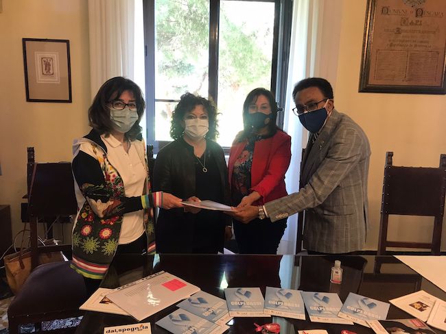 consegna attestati scuola