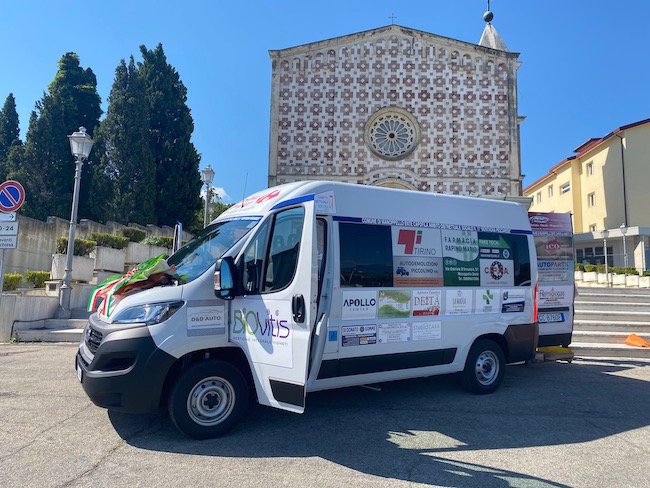 mezzo per trasporto disabili