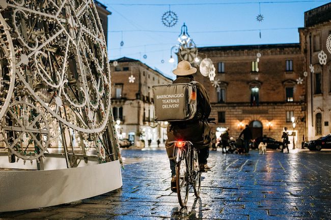 barbonaccio teatrale delivery