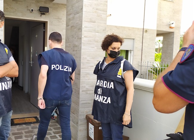 operazione gdf pescara