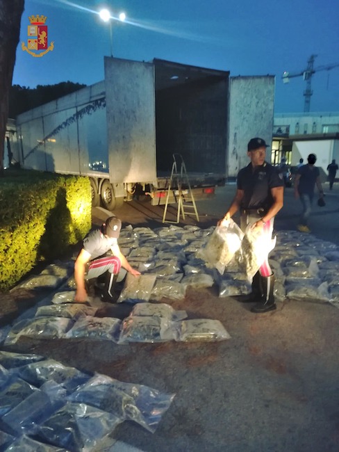 sequestro droga pescara 6 luglio 2021