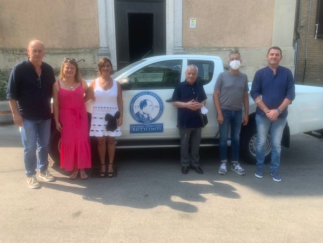 consegna nuovo mezzo cda asp2 sindaco atri