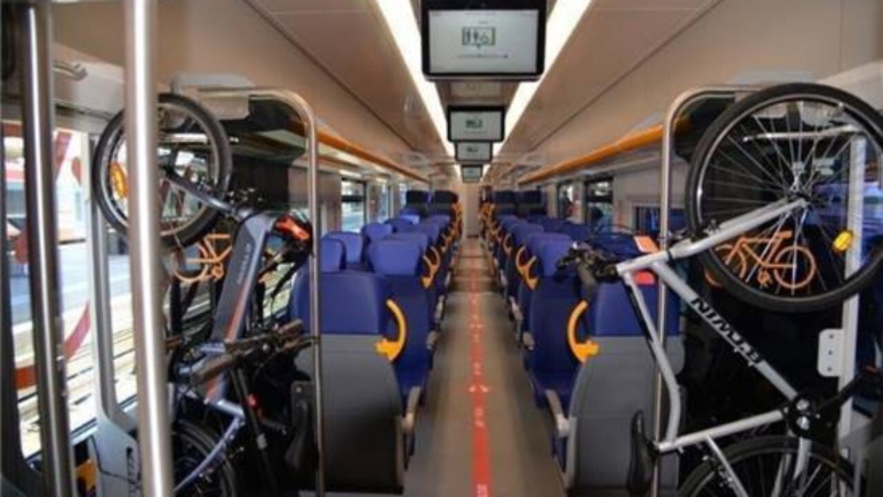 Trenitalia, più spazio per il trasporto bici sui regionali