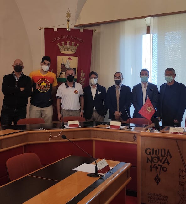 presentazione basket giulianova