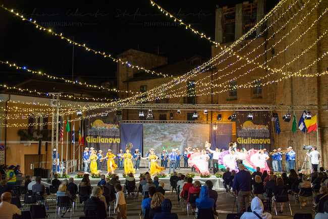spettacolo piazza buozzi