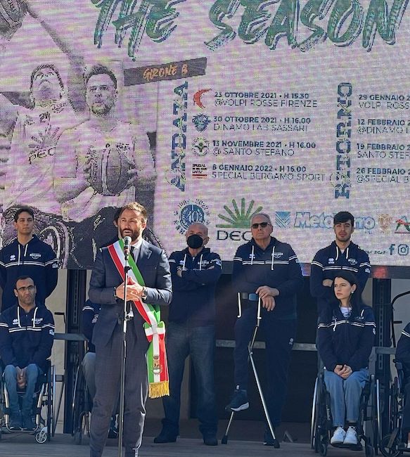 presentazione amicacci