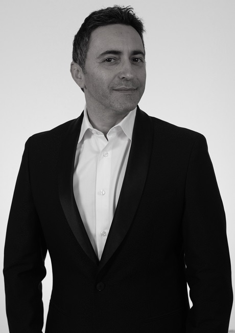 Corrado Oddi_Rosso Verticale