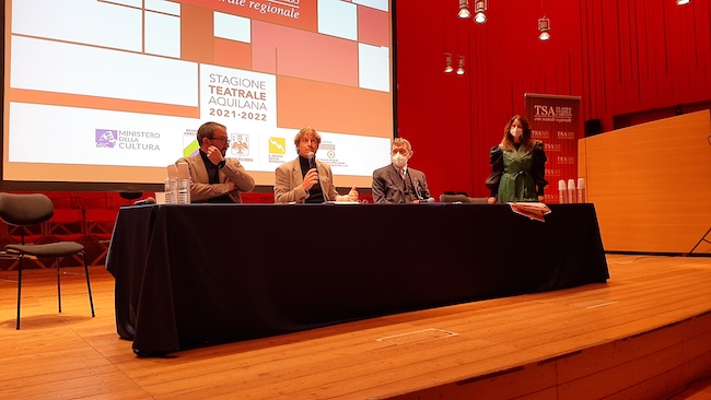 presentazione stagione teatrale aquilana 2021-2022