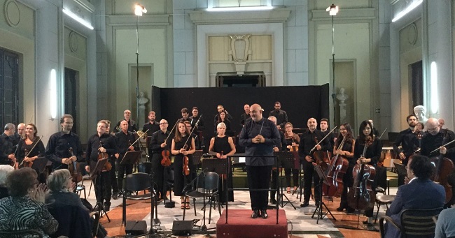 Foto-Maestro-Genuini-con-Osa (1)