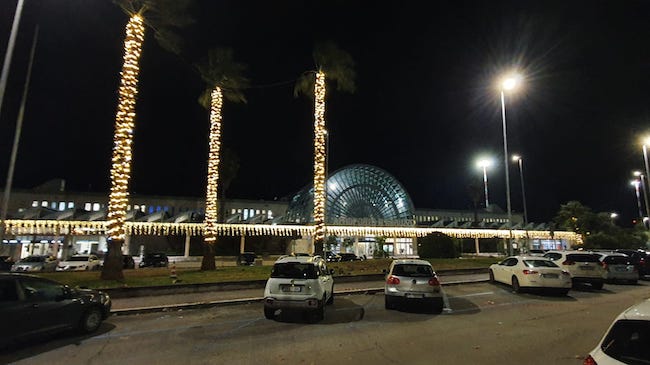 Aeroporto d'Abruzzo luci Natale