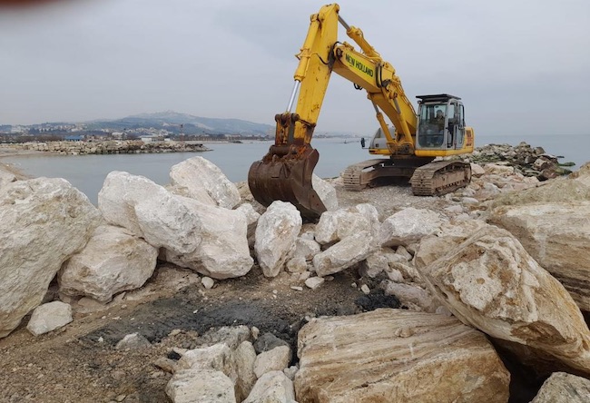 lavori porticciolo roseto marzo 2022