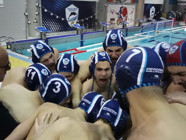 esultanza pescara pallanuoto