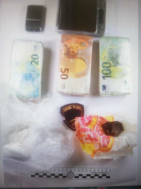 banconote sequestrate pescara