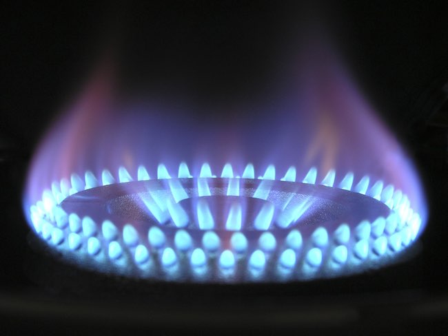fiamme gas fornello