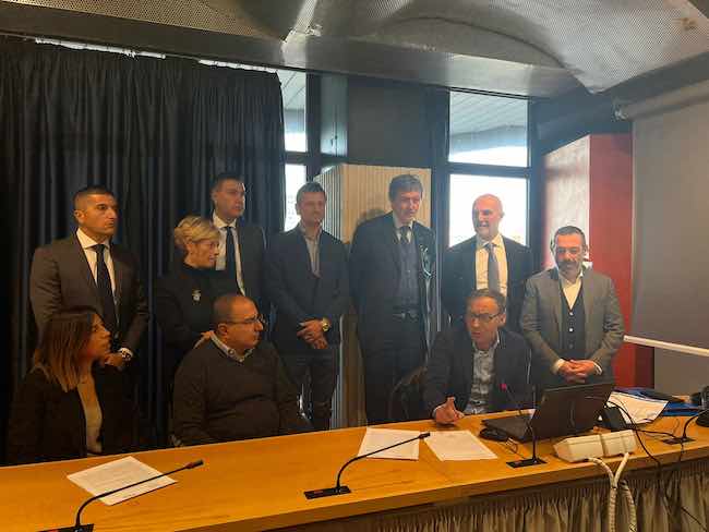 riunione abbattimento ferro di cavallo