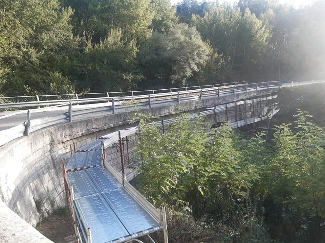 lavori in corso chiusura ponte Sp225