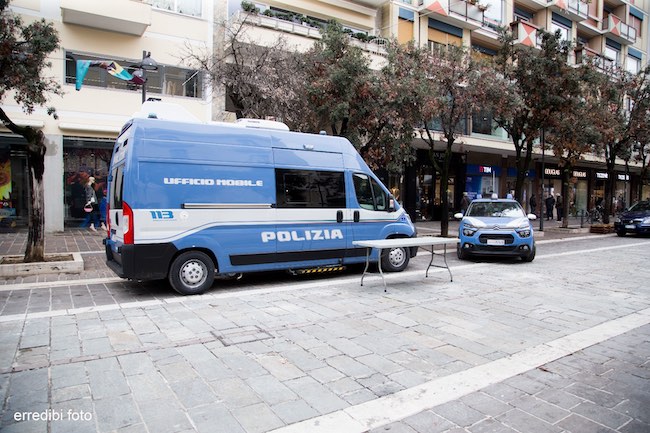 questo-non-e-amore-2023-11