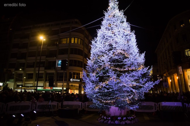 albero natale pescara 2023
