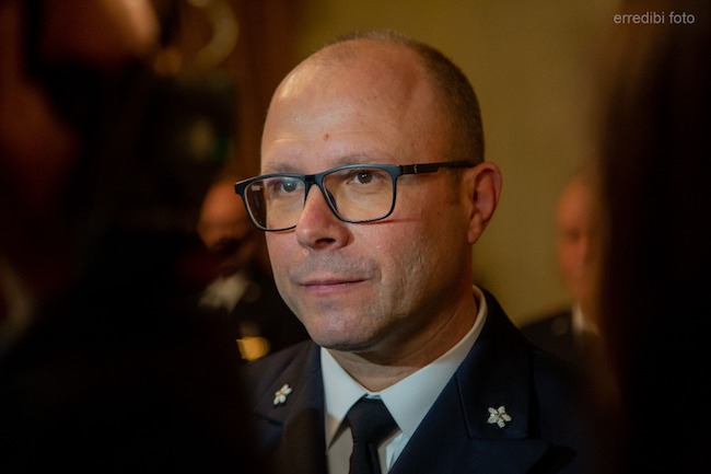 comandante-andrea-chenda