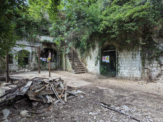 lavori imbocco pilone