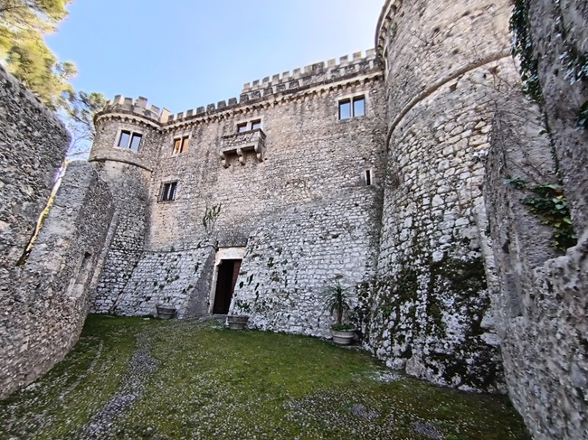 Balsorano (AQ), Castello Piccolomini