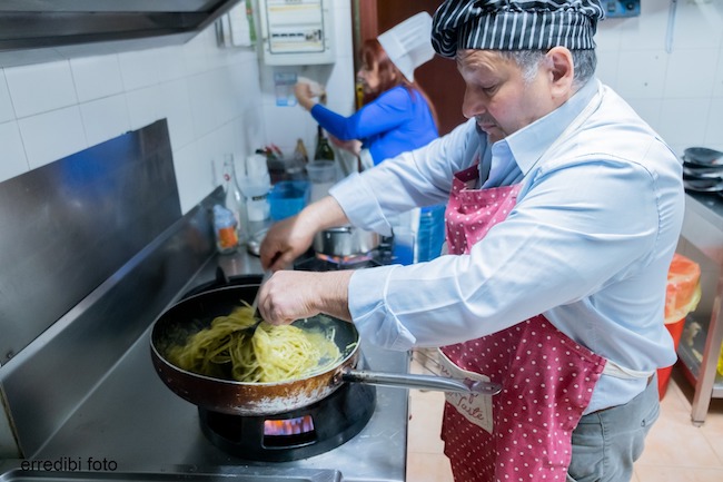 in cucina nonni fornelli in cucina nonni fornelli