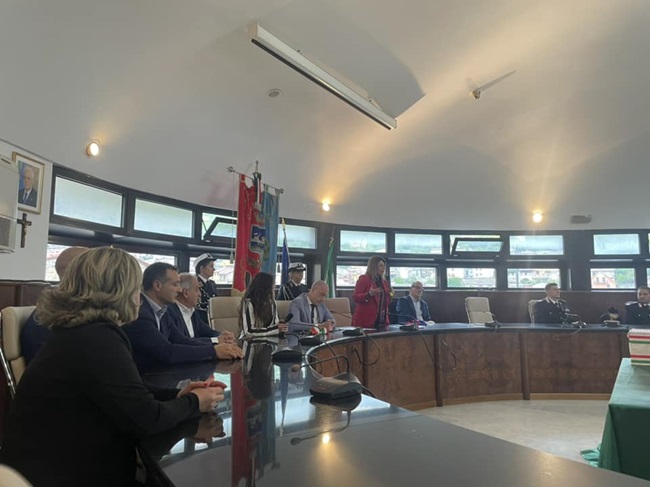 nsegna costituzione celano