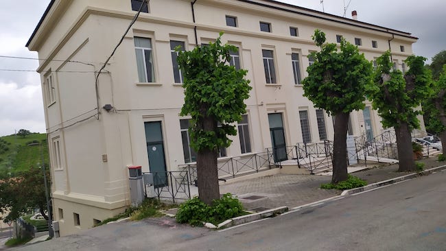 municipio bolognano ristrutturato