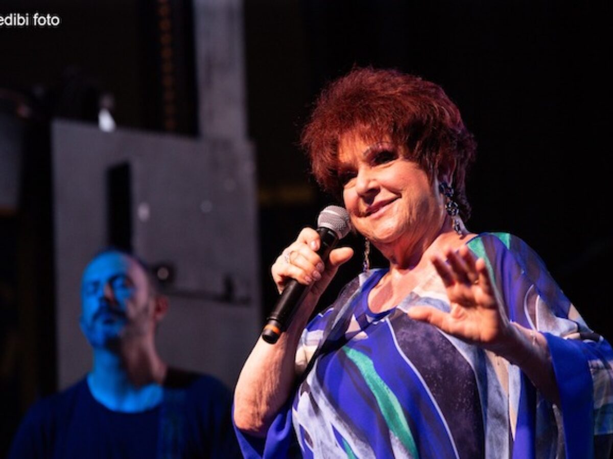 Orietta Berti accende le notti bianche al Village [FOTO]